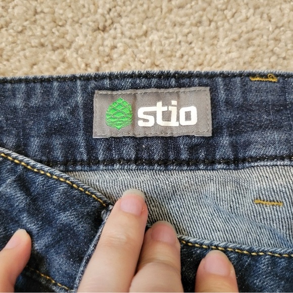Stio Men's Rivet Jean 32 Short - Picture 3 of 9